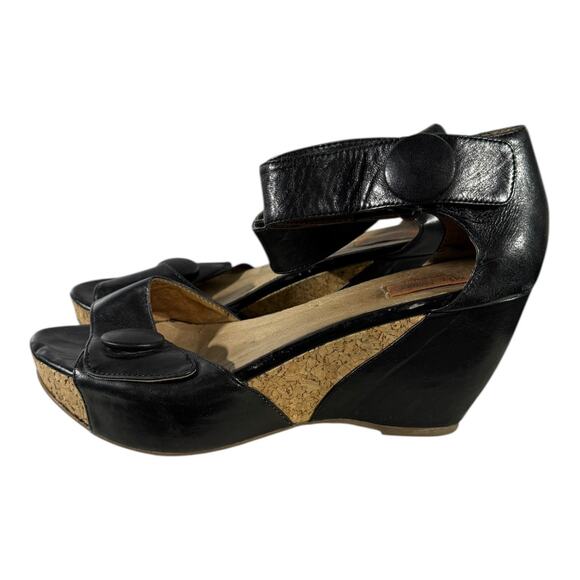 Miz Mooz Women’s 8.5 Black Leather Cork Wedge Sandals Ankle Strap Comfort Shoe - Picture 4 of 8